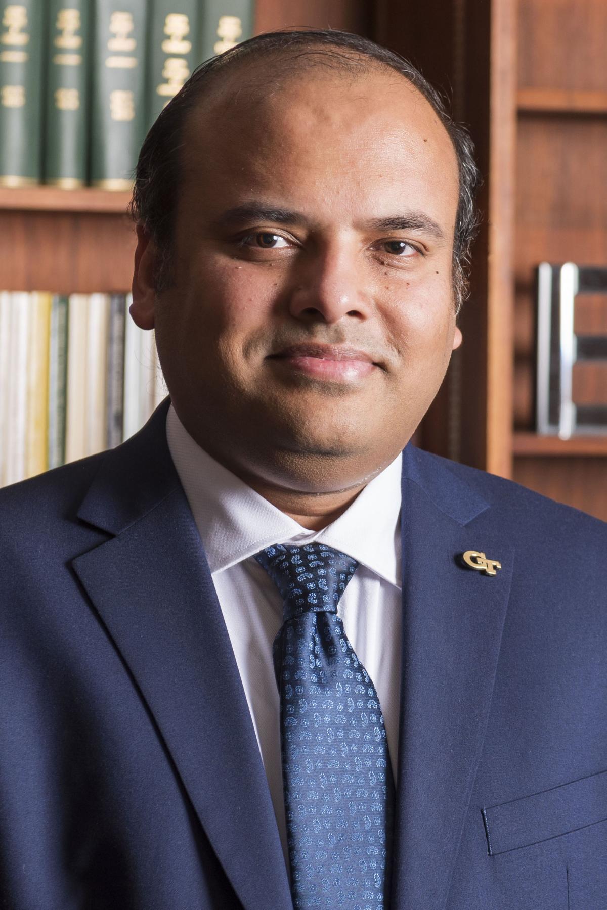 Arijit Raychowdhury headshot