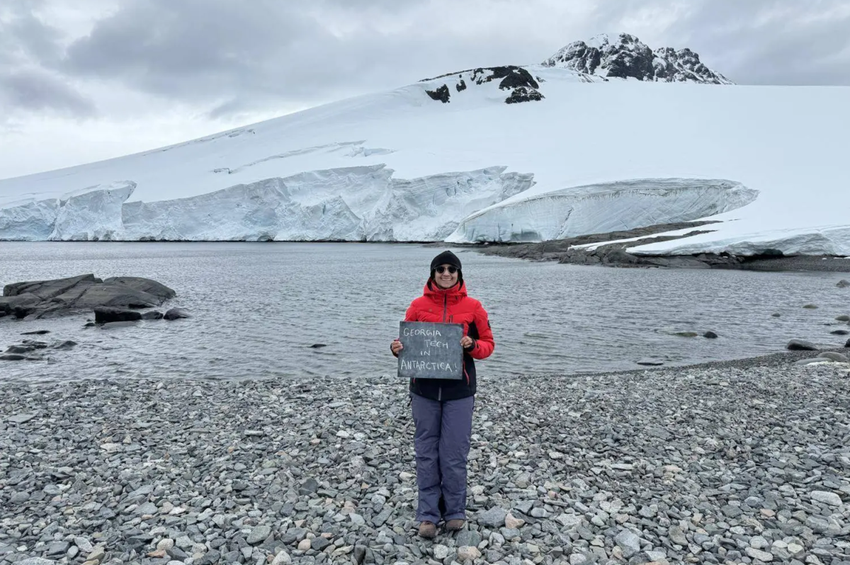 Ph.D. student Shweta Dutta traveled to Antarctica to investigate the mysteries of the Earth’s electromagnetic field.