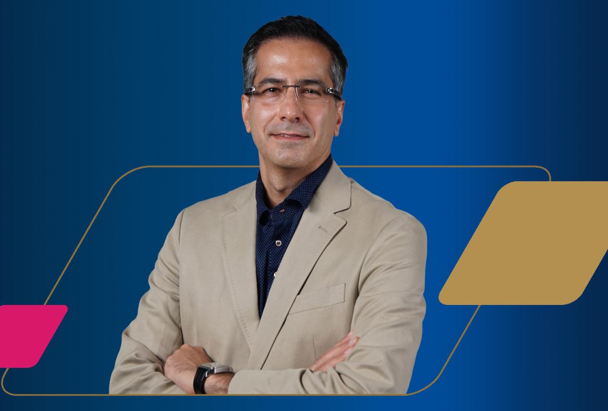 Farrokh Ayazi_headshot_Graphic_B.jpg