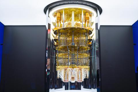 IBM Quantum Computer2 IBM Quantum Computer2