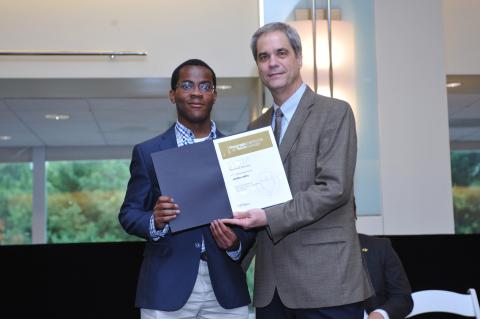 Jonathan Jeffrey (left) with College of Engineering Associate Dean Douglas Williams